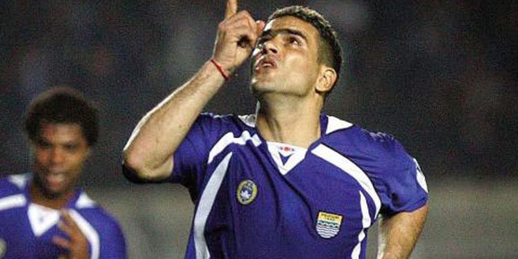 Cristian Gonzales-top-skor-persib