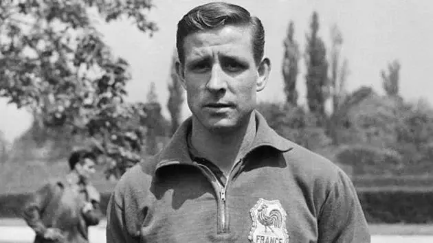 Raymond Kopa-legenda-perancis