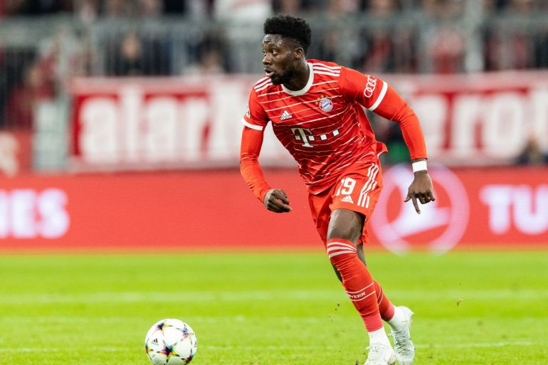 alphonso-davies-bek-kiri-terbaik